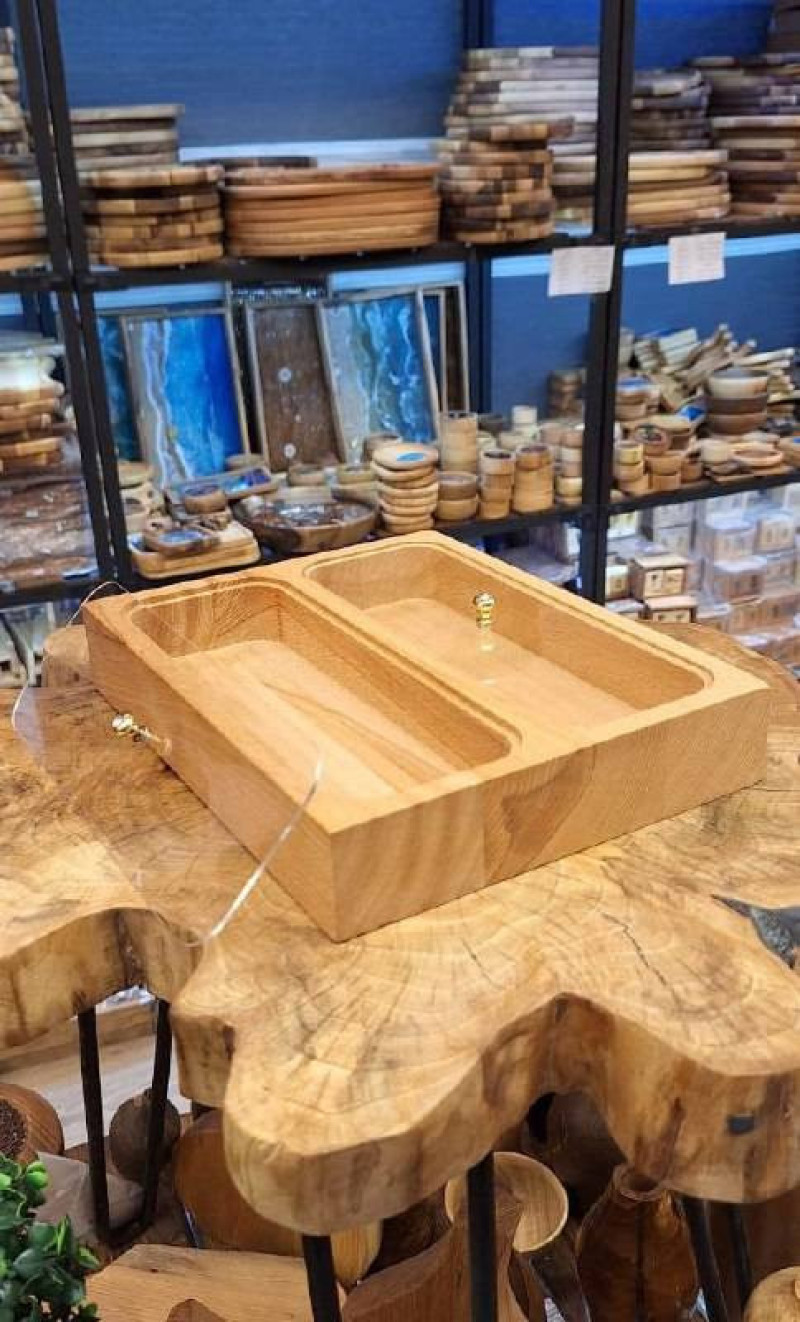 جا قاشق درب دار