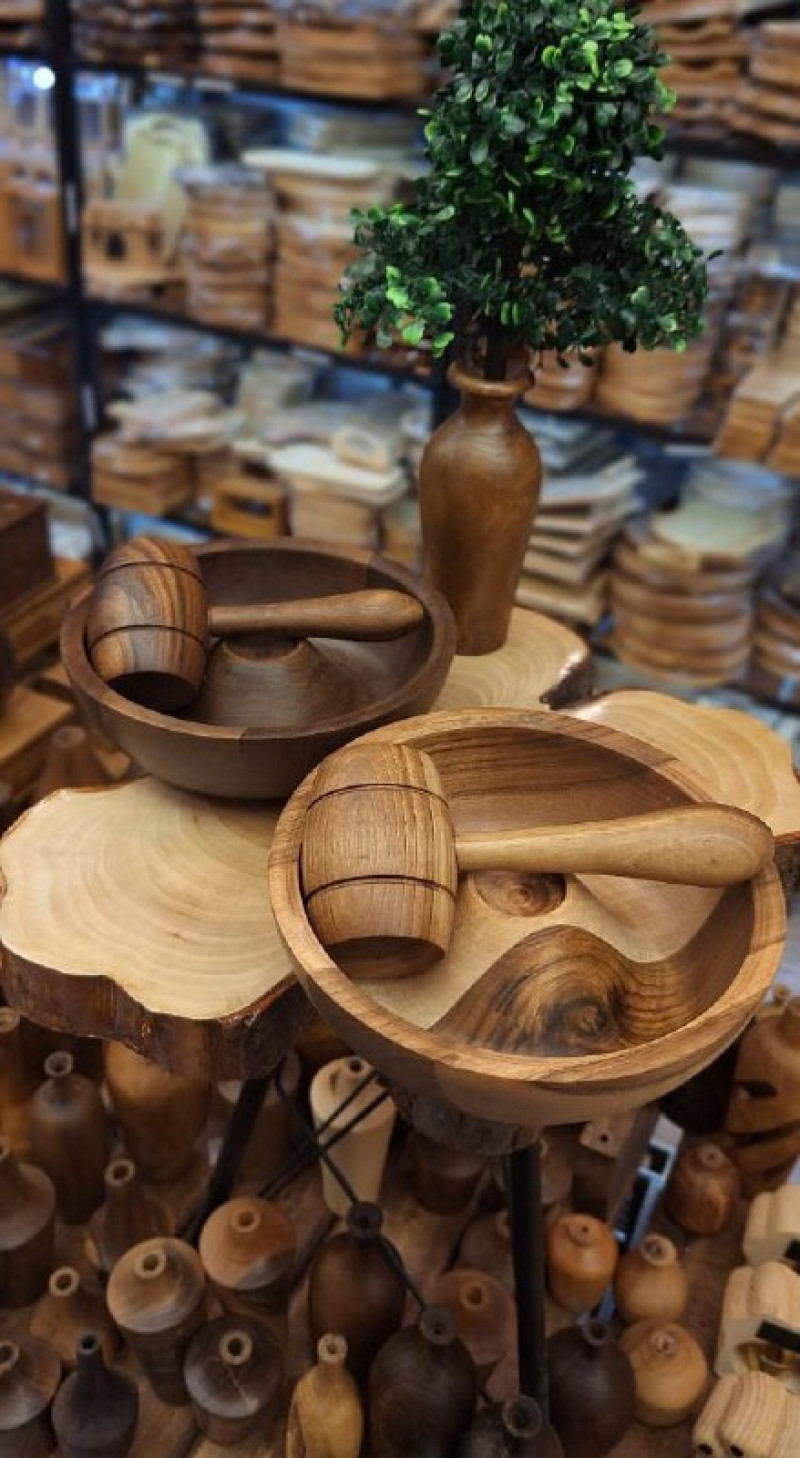 گردو شکن چوب گردو